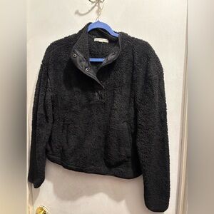 Gently used- Juniors large all black long sleeve pull over sweater